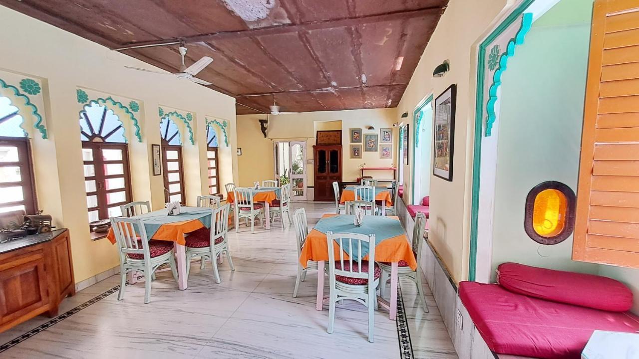 Mahendra Prakash Hotel Udaipur Ngoại thất bức ảnh